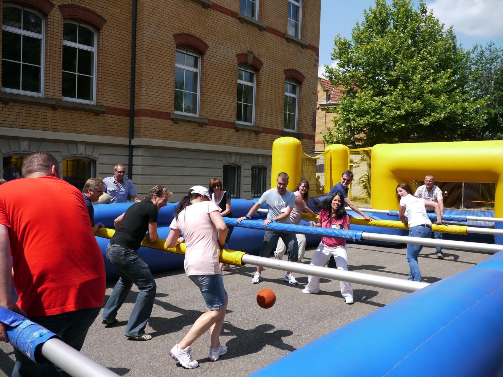 human-maxikicker-tablesoccer-xxl-008