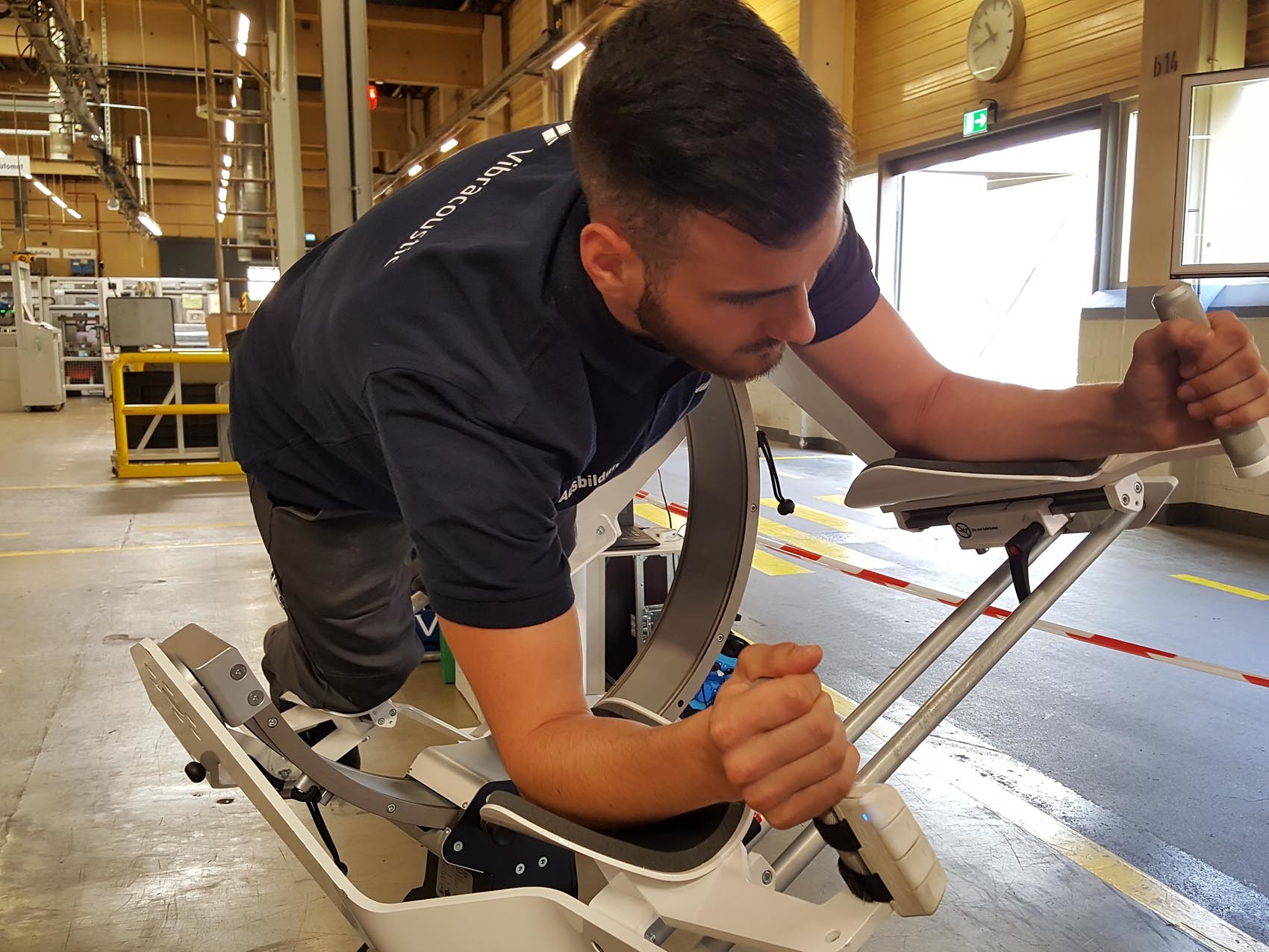 icaros-vr-simulator-flugsimulator_002