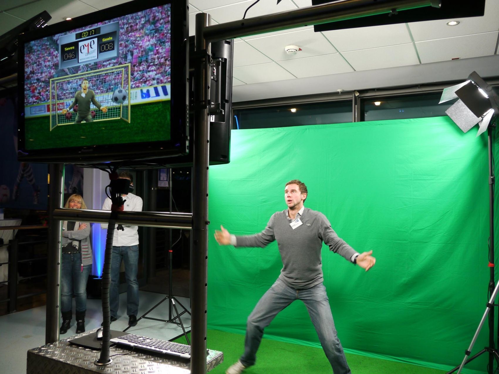 fussballsimulator-interactive-goalkeeper-www-eyeconcept-de-20115