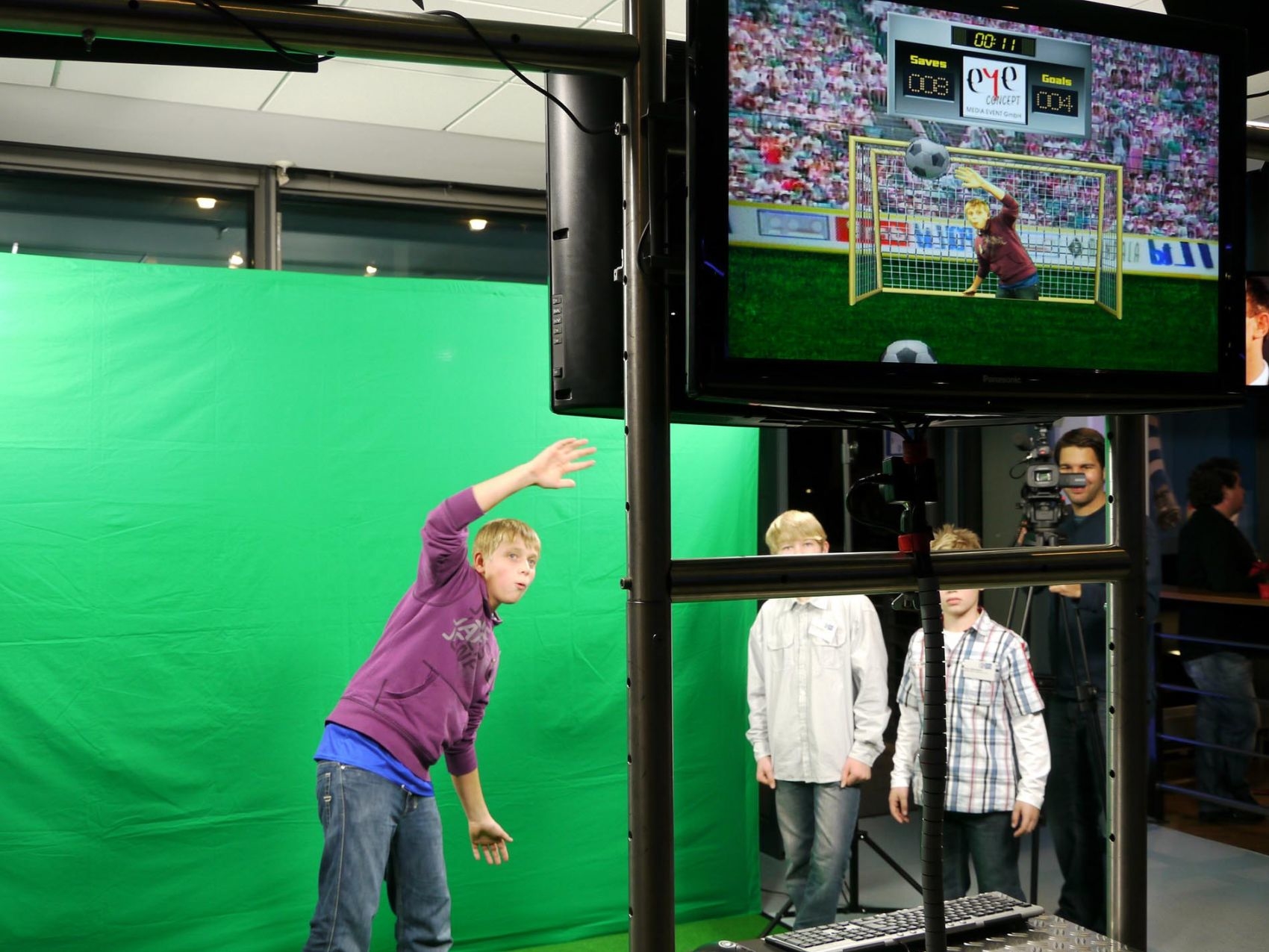 fussballsimulator-interactive-goalkeeper-www-eyeconcept-de-20116
