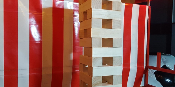 Jenga XL im Marktstand / Spielstand