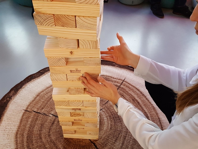 Jenga XXXL Balance Tower