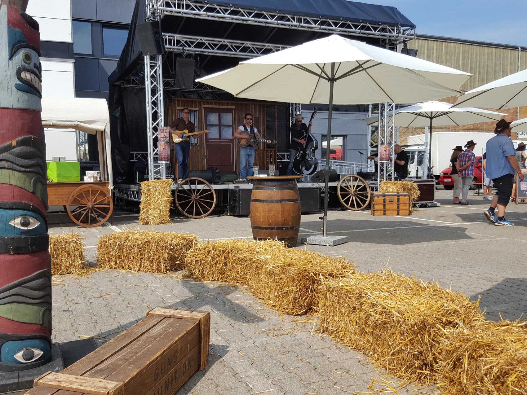 western-band-johnny-trouble_008