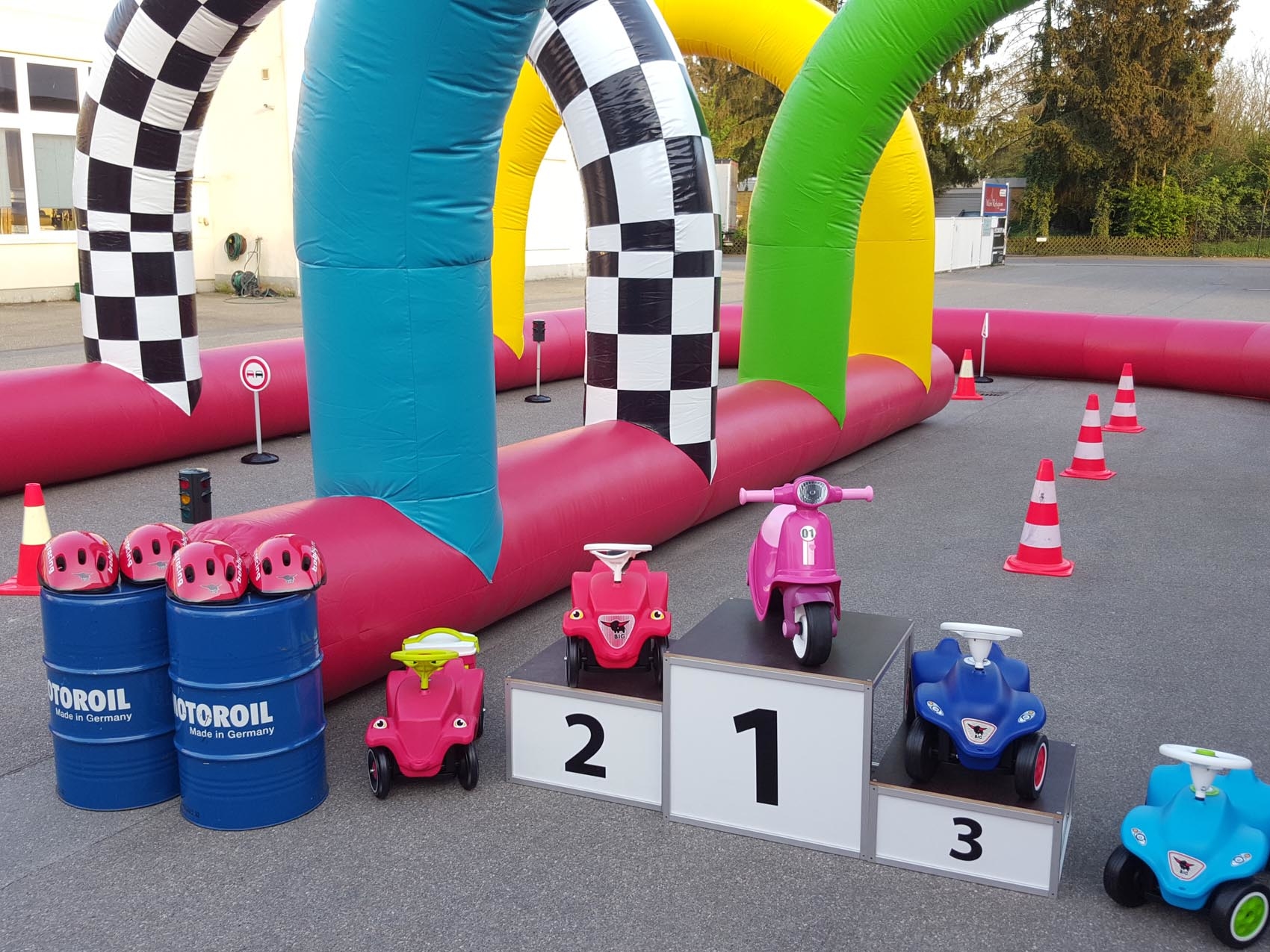 kinderfahrschule-mieten-www.eyeconcept.de-019