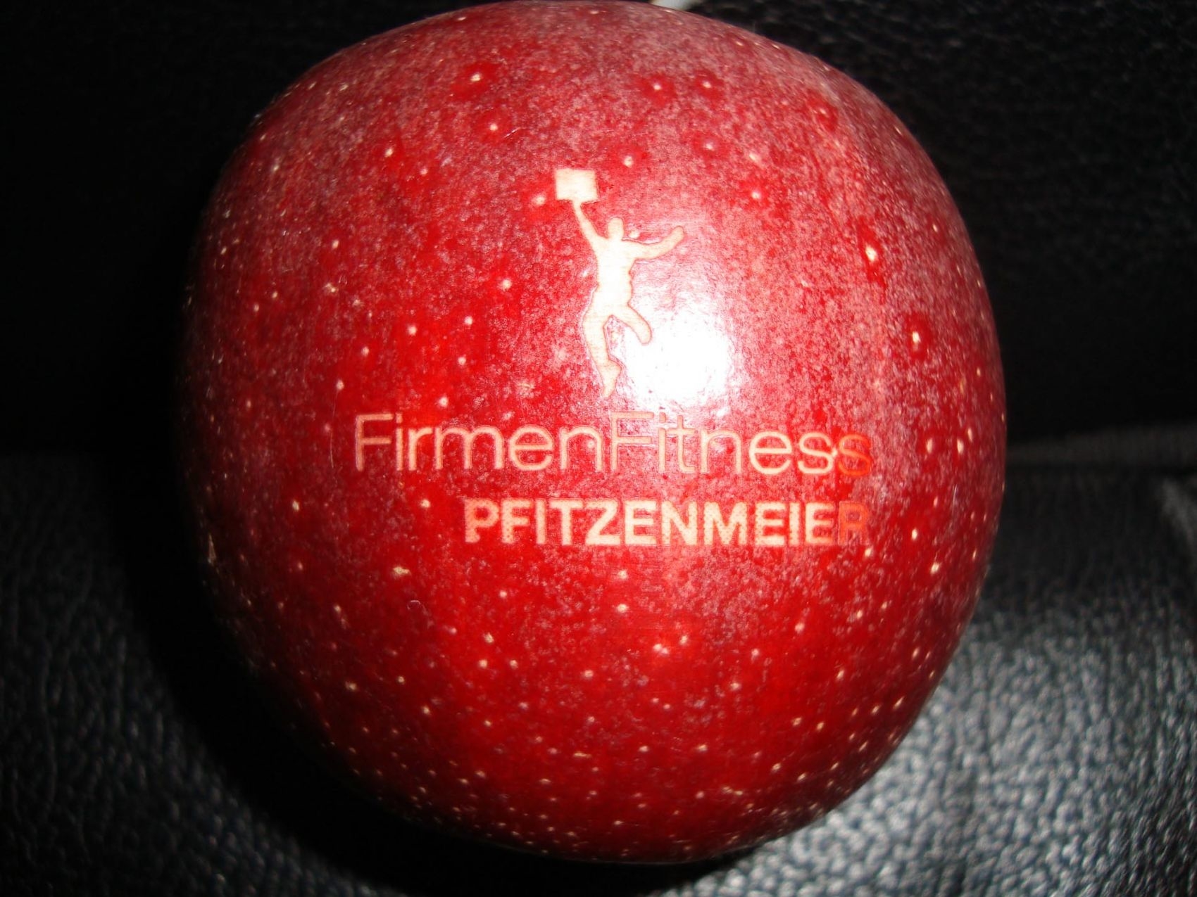 laser-logoaepfel-www-eyeconcept-de-40301