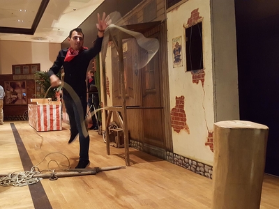 Lassowerfen - Wild West Aktionsspiel mieten
