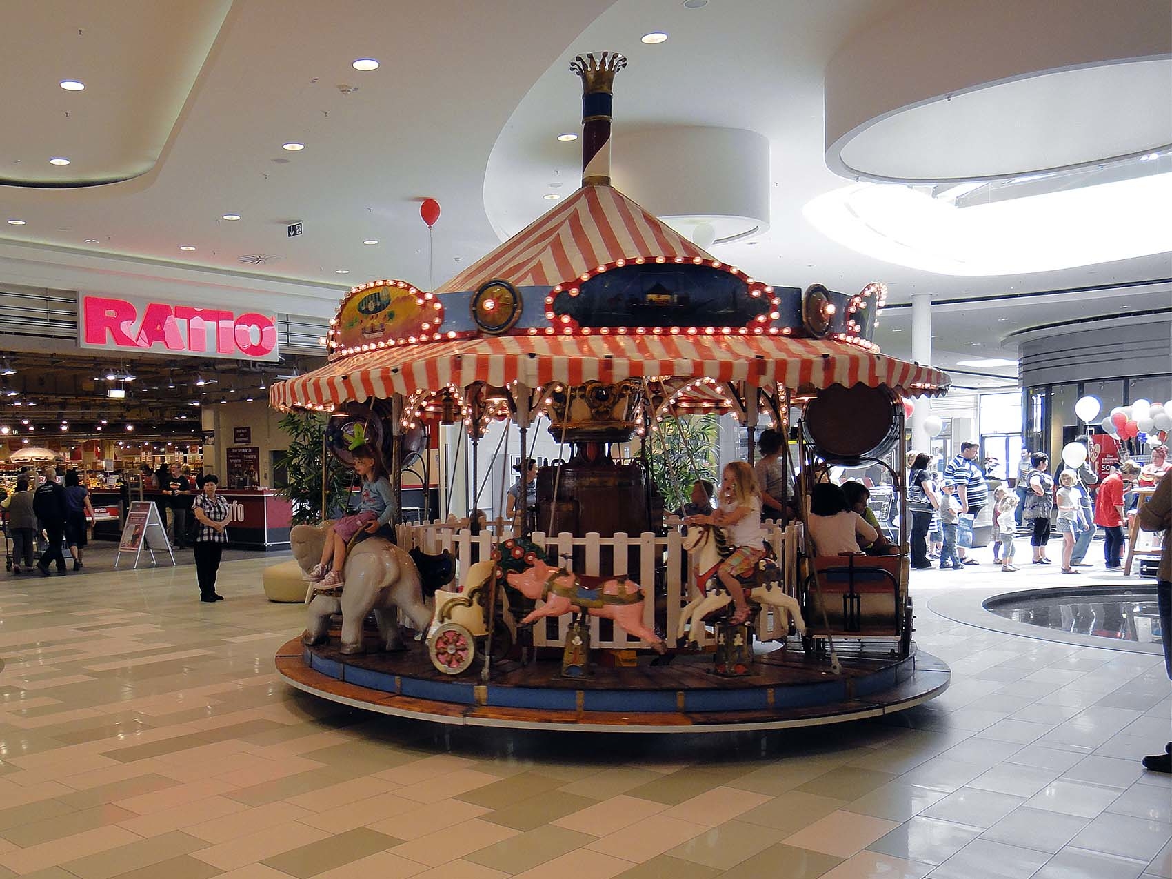 Menagerie_Karussell_zerlegbar_01b