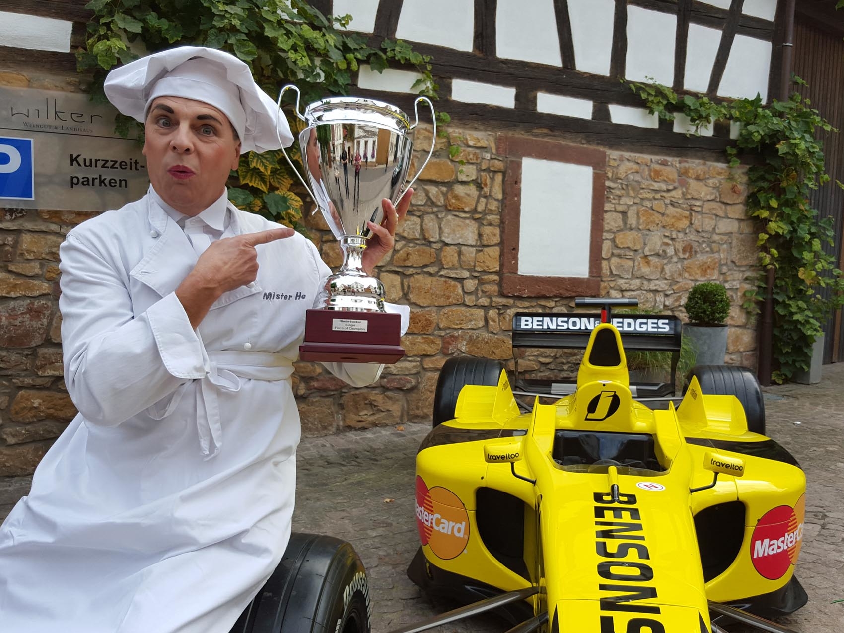 mister-he-comedy-koch-kellner_008