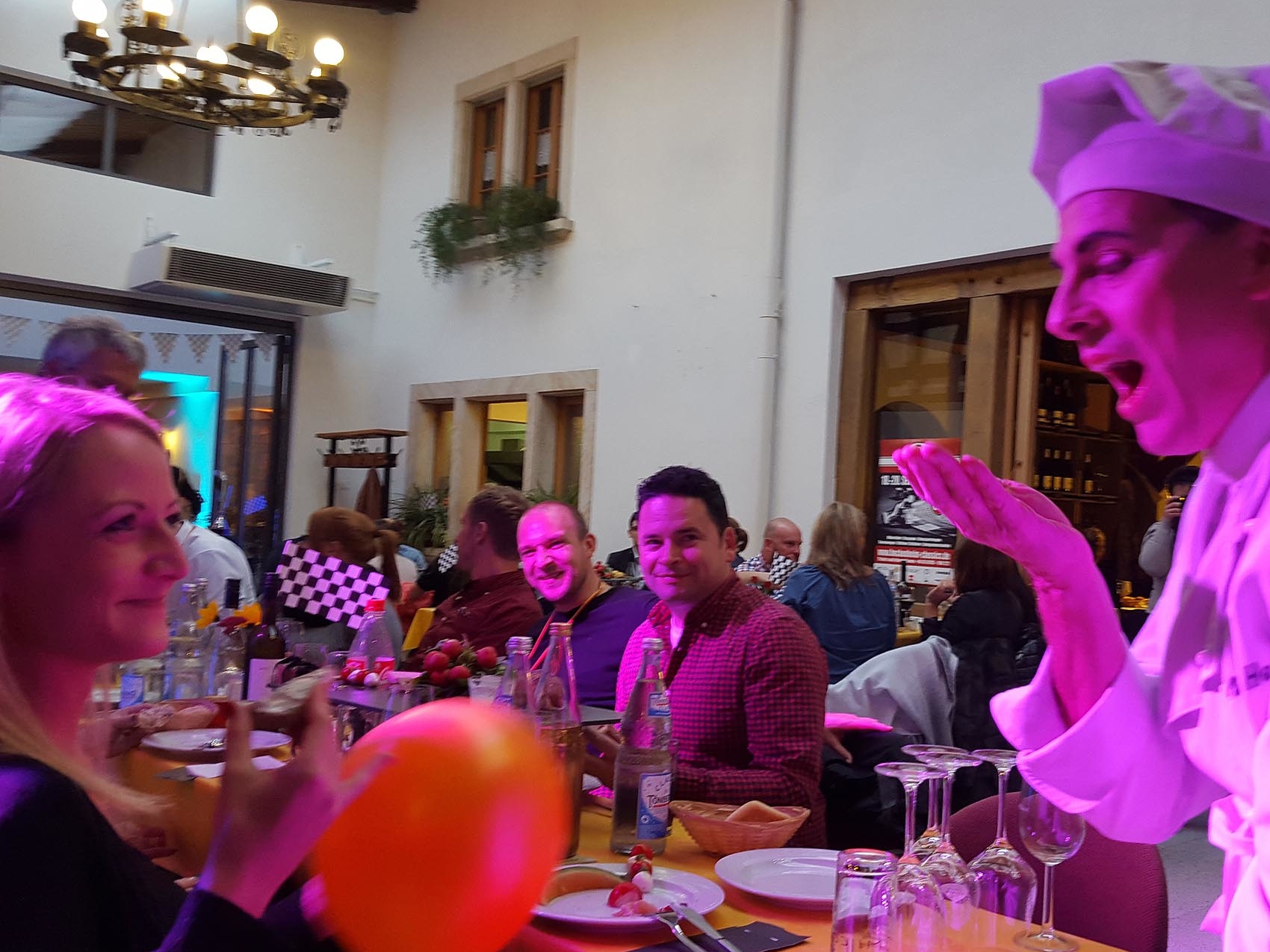 mister-he-comedy-koch-kellner_017