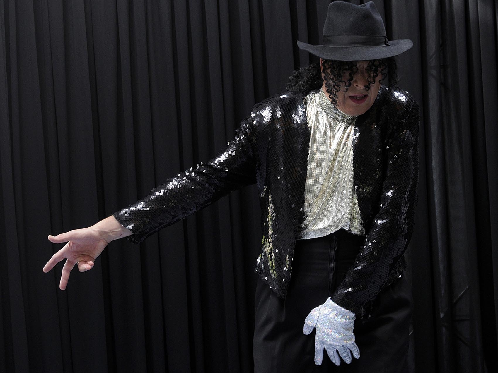 mister-he-michael-jackson_01