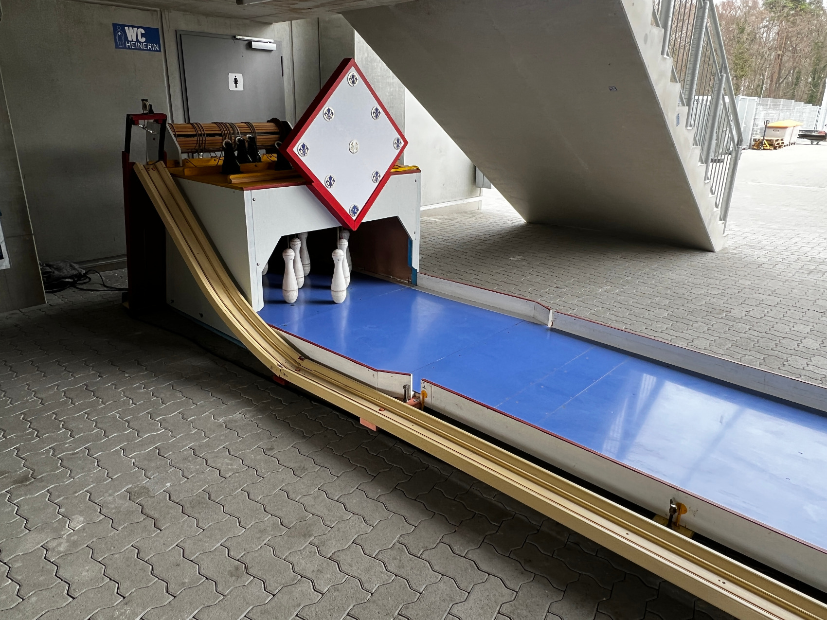 mobile-kegelbahn-www-eyeconcept-de-002