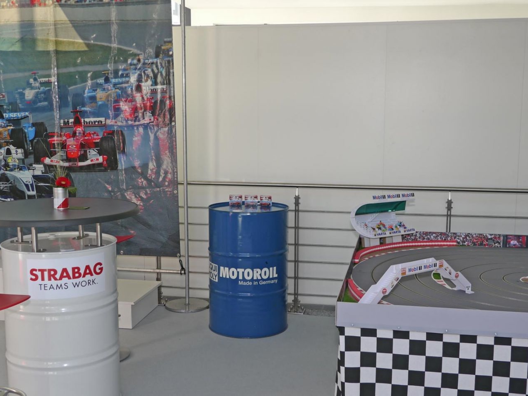 motorsport-deko-boxengasse-www-eyeconcept-de-1103