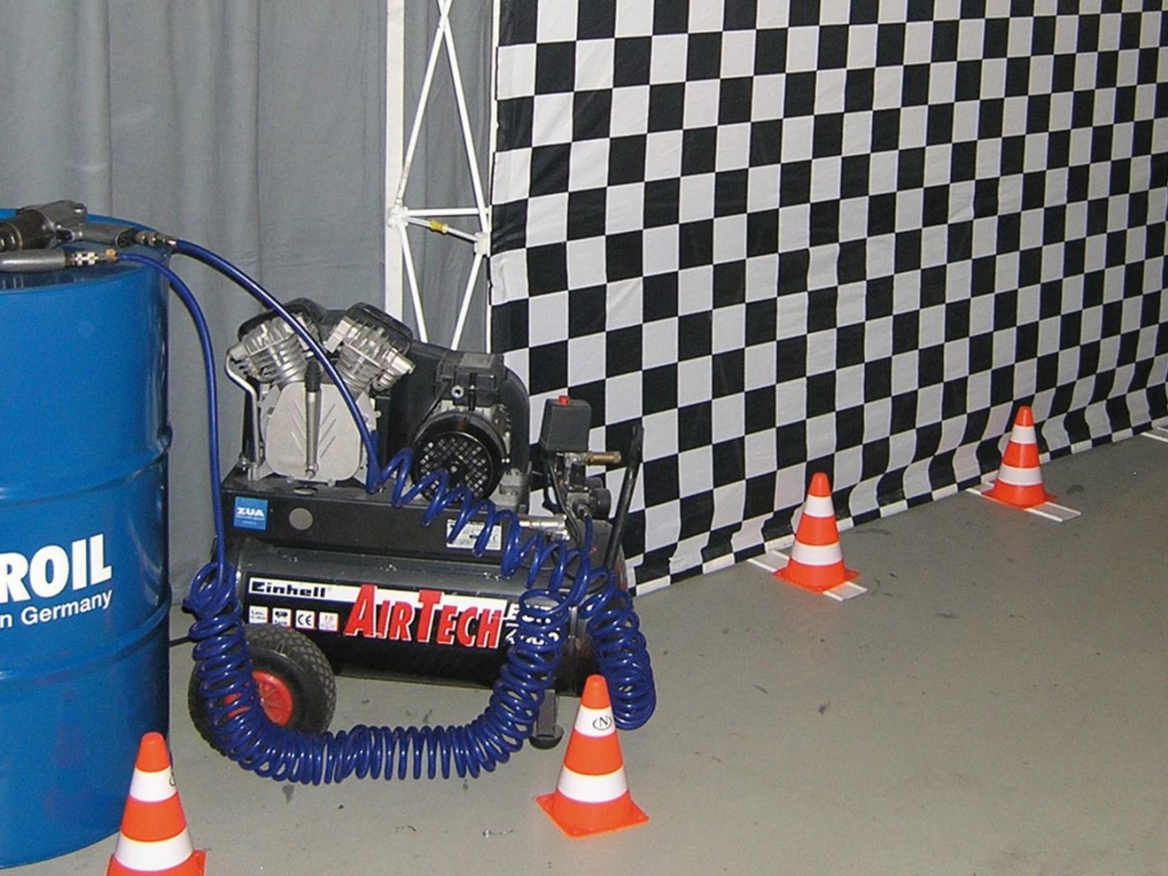 motorsport-deko-boxengasse-www-eyeconcept-de-1104