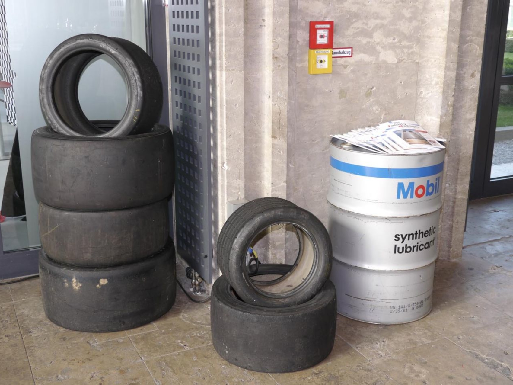 motorsport-deko-boxengasse-www-eyeconcept-de-1106