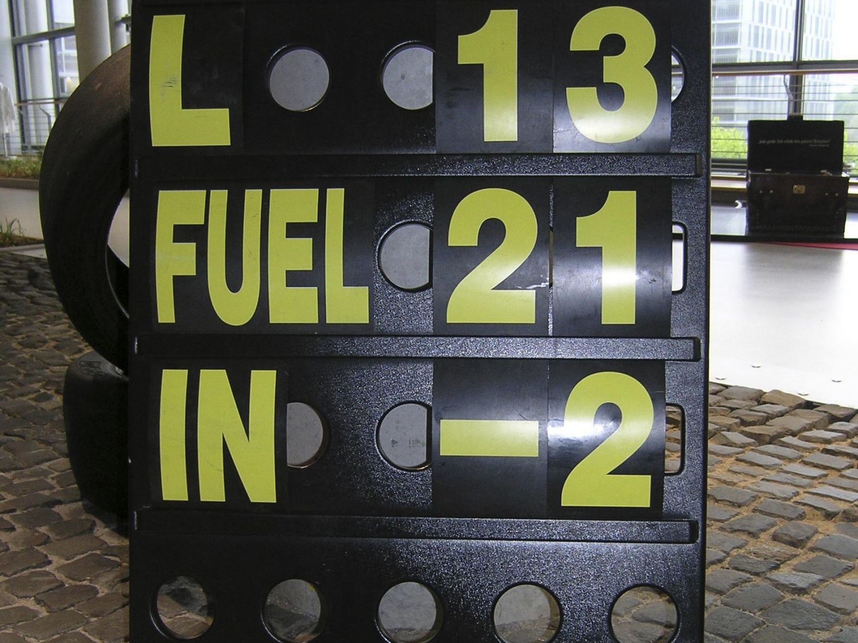 motorsport-deko-boxengasse-www-eyeconcept-de-1109