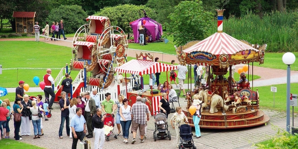 Nostalgie Dampfkarussell mieten (17 Plätze)