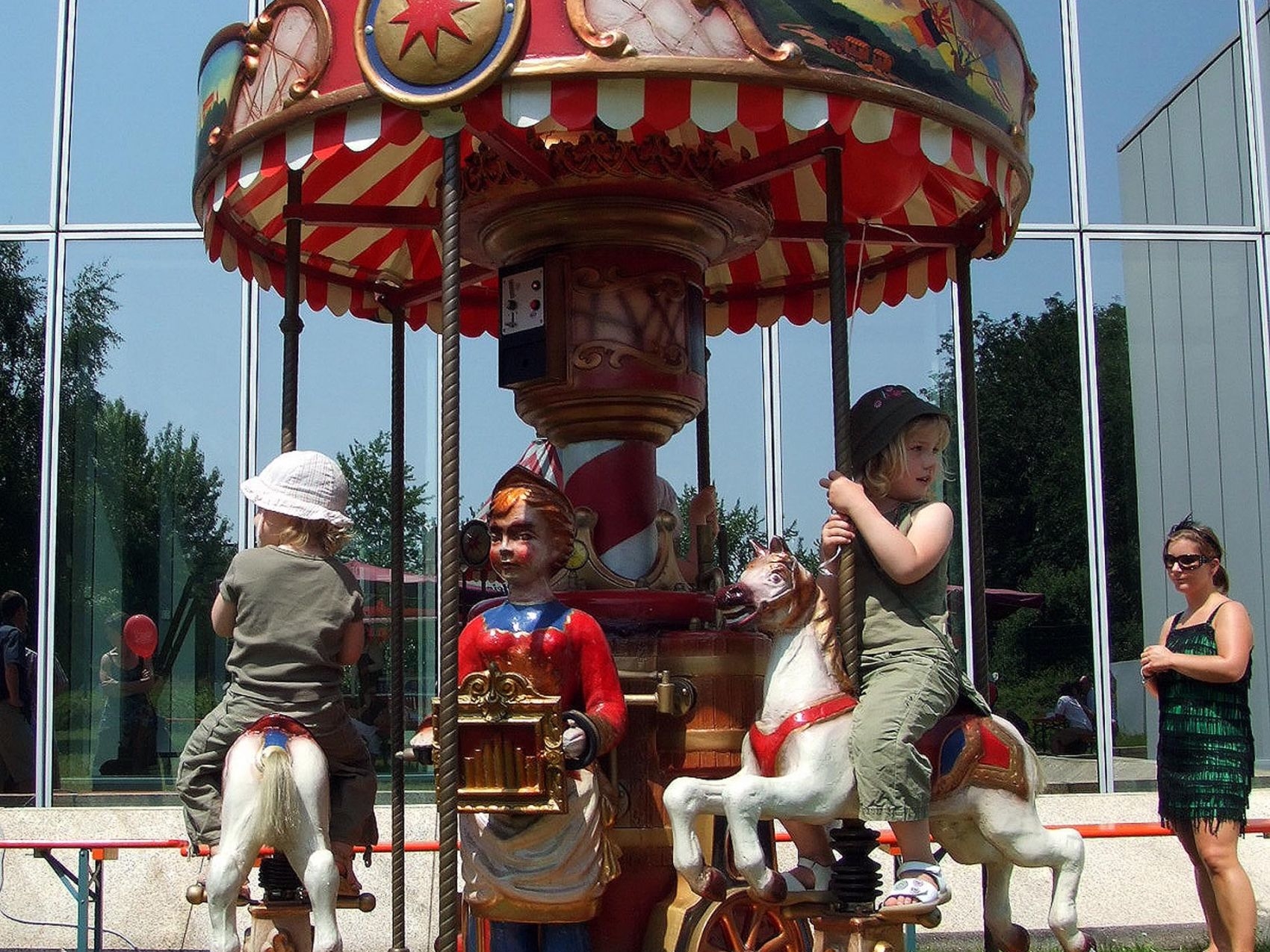 nostalgie-karussell-3-pl-www-eyeconcept-de-322213