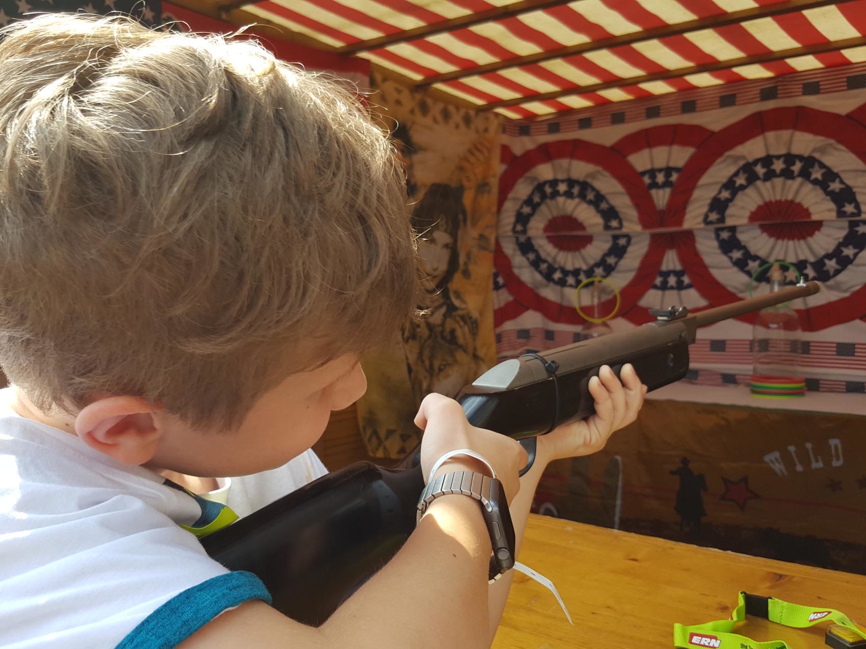 schiess-saloon_18_05_04