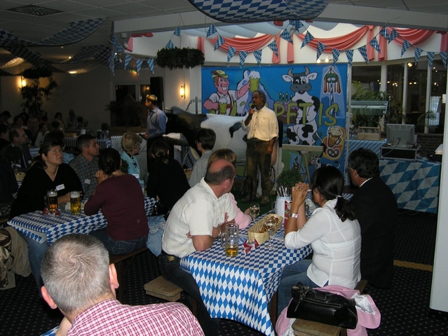 Oberbayerndisco mit Stimmungs-DJ mieten