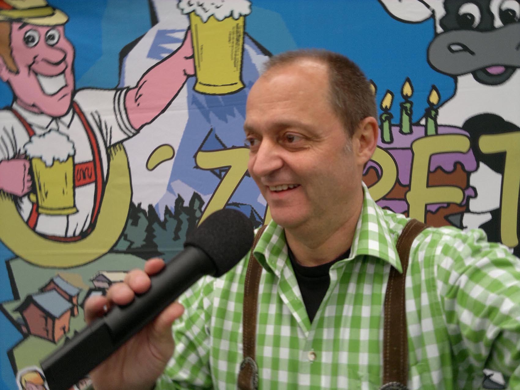 10_oktoberfest-moderator