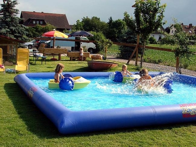 Power Paddler Kindertretboote + Pool mieten