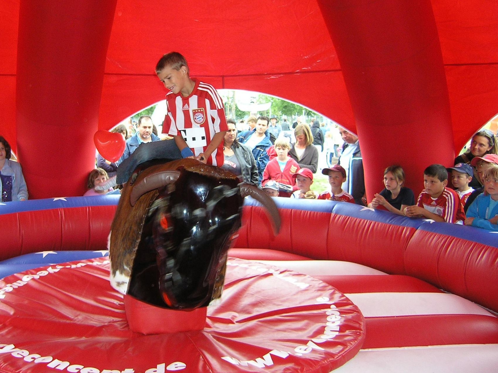 regenschutzzelt-bullriding-8m-003