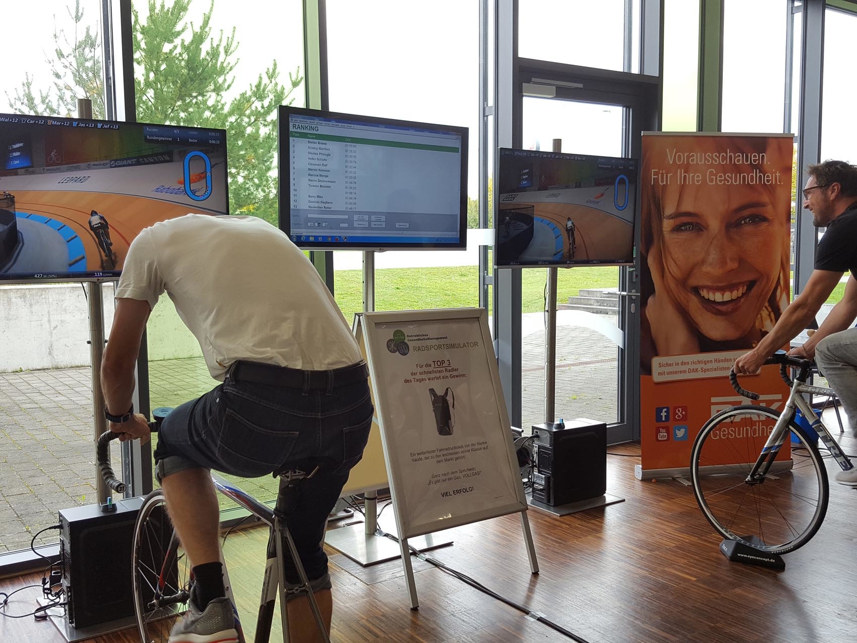 05_rennradsimulator-fahrradsimulator-www.eyeconcept.de_1708017