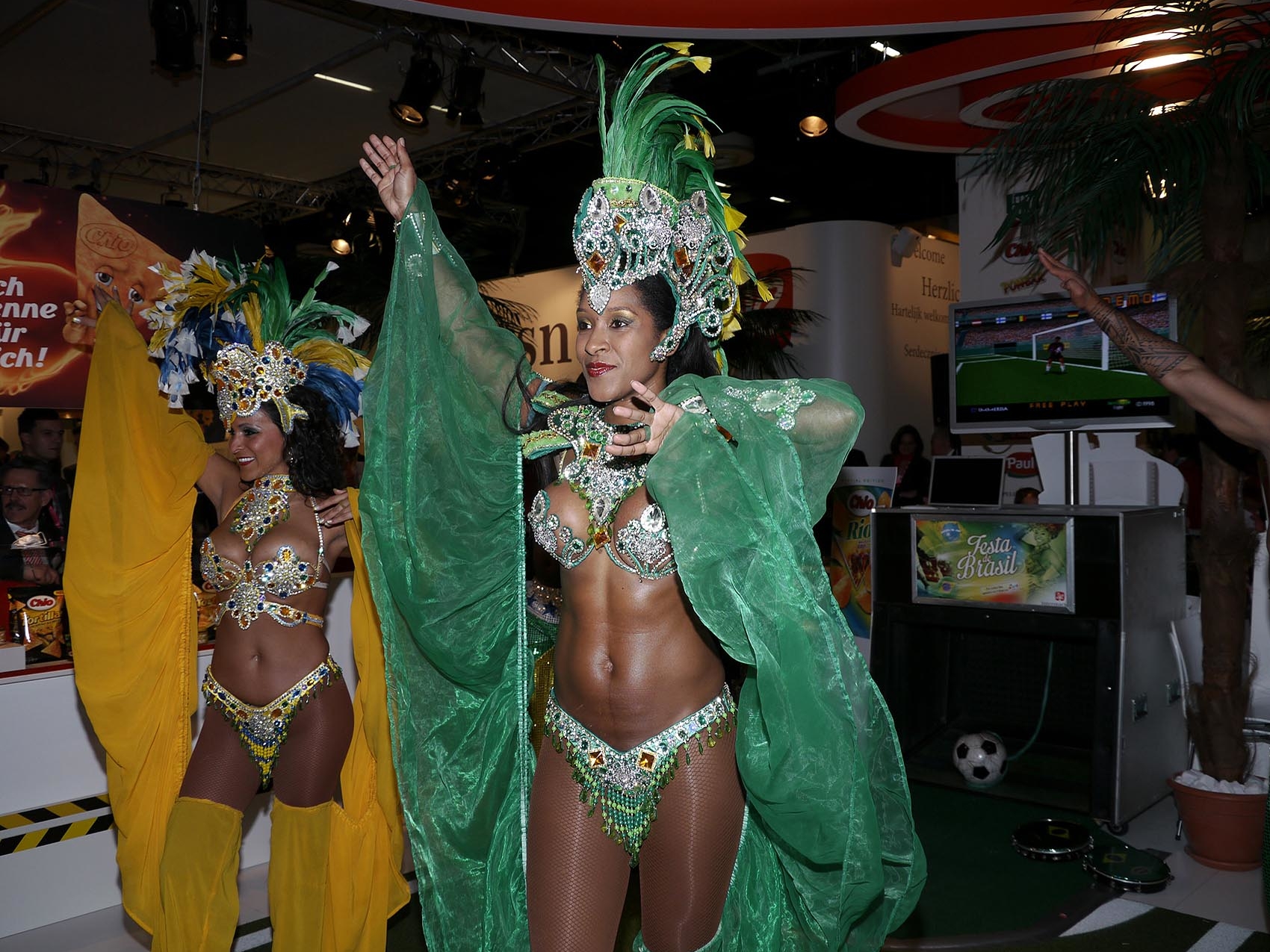 fussballsimulator-virtual-goalkeeper_www.eyeconcept.de_brasilshow_2014040