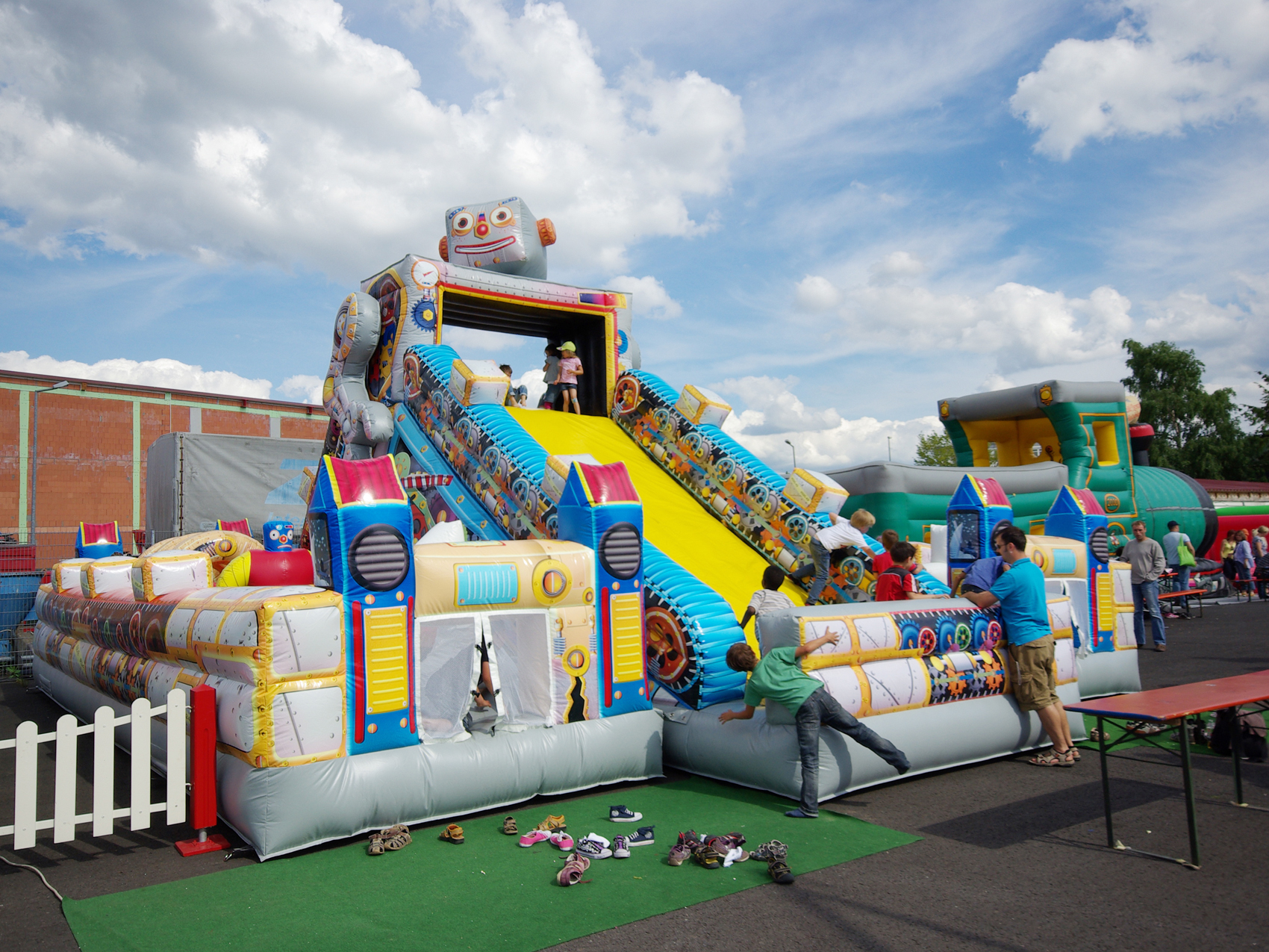 roboter-riesenrutsche_www.eyeconcept.de_0