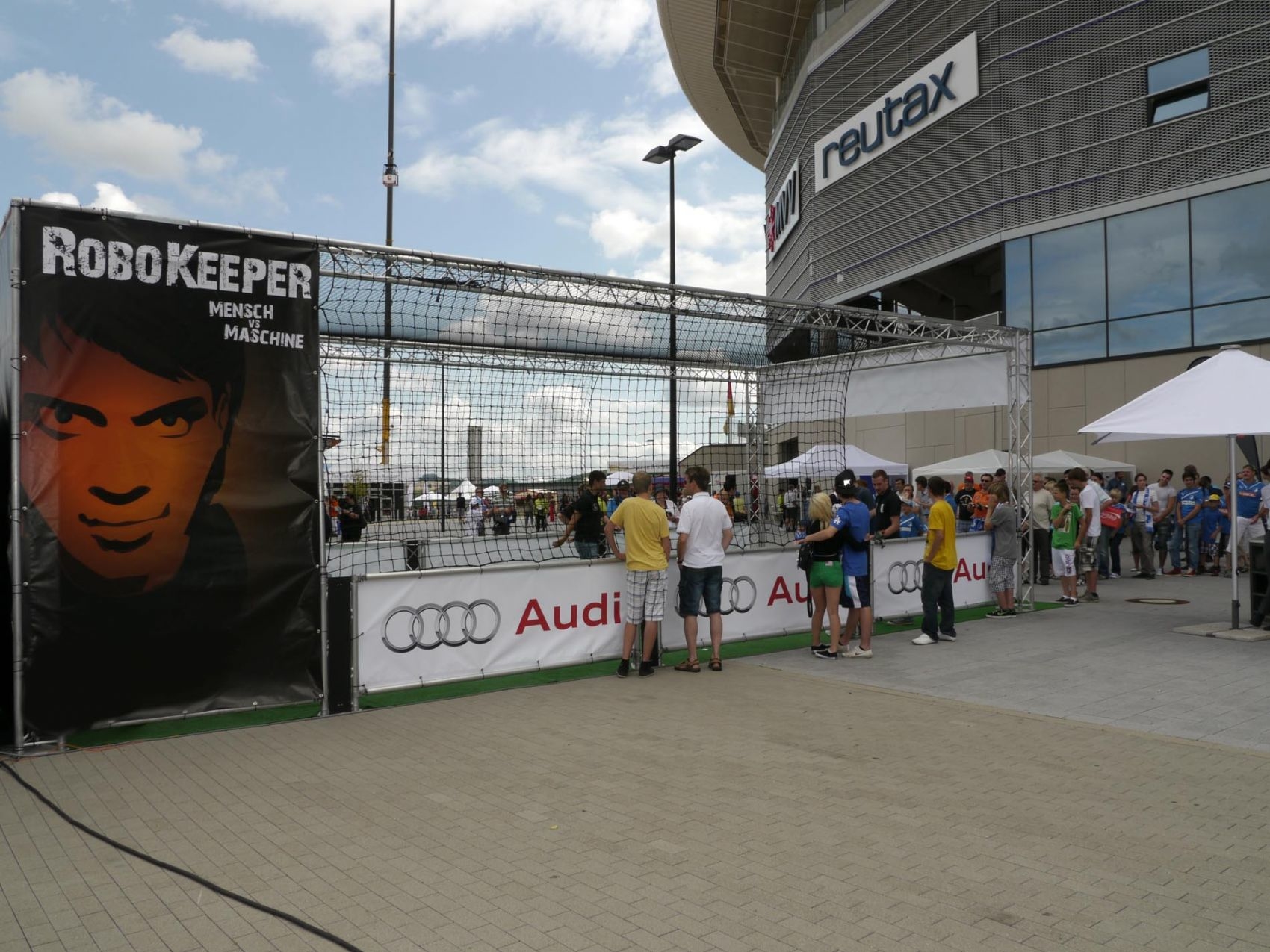 robokeeper-fussballsimulator-www-eyeconcept-de-102935