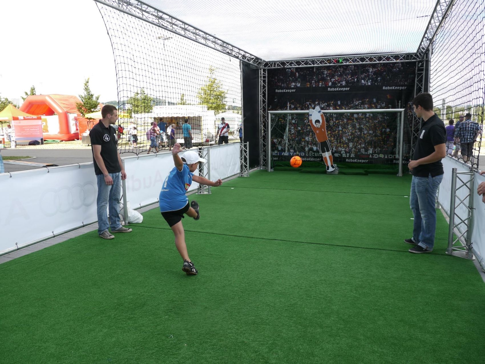 robokeeper-fussballsimulator-www-eyeconcept-de-10299