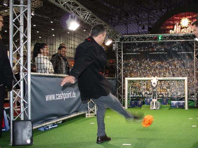 Robokeeper mini Fußballsimulator mieten