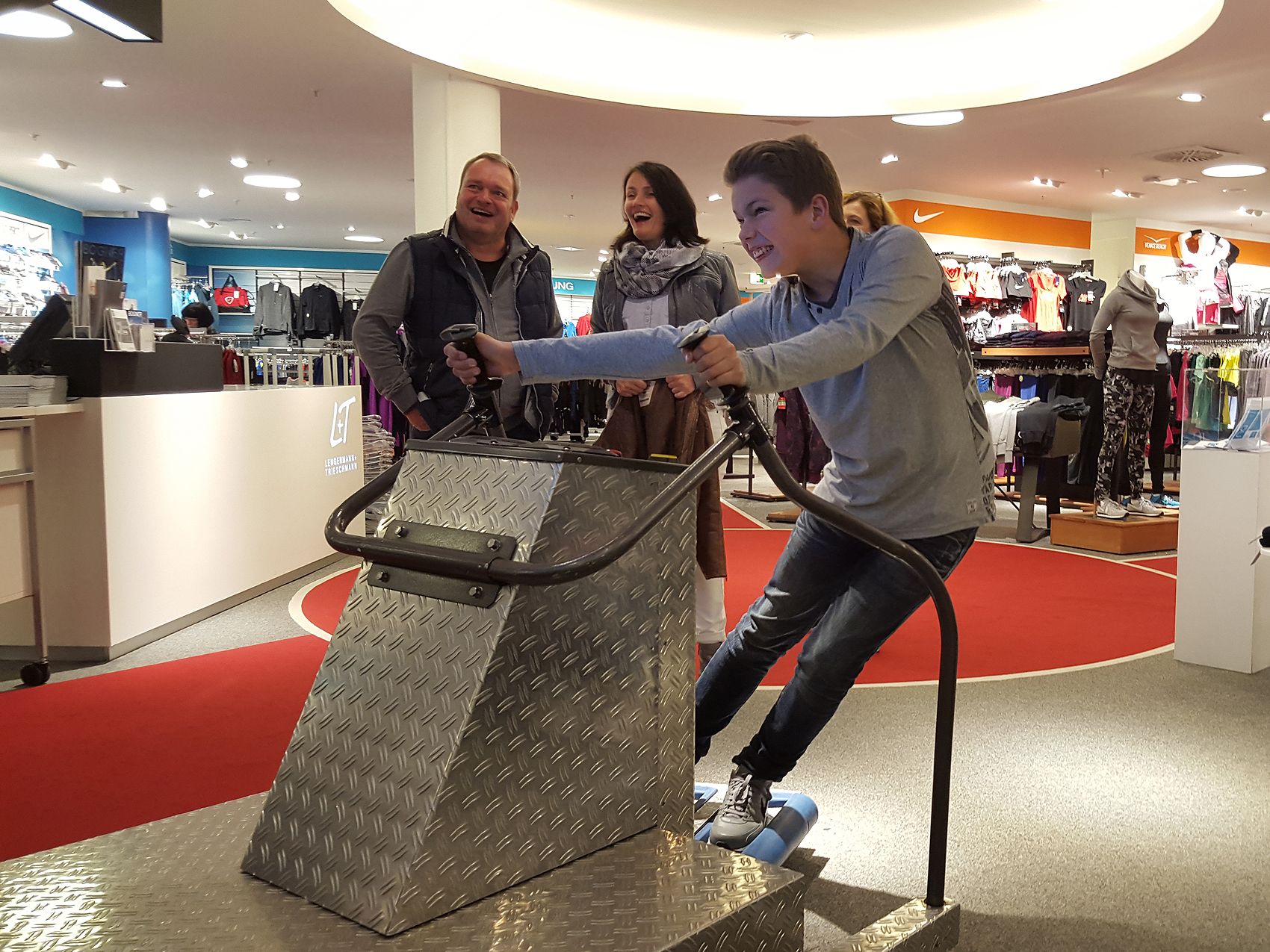 01-a-skisimulator-pro_www.eyeconcept.de_15_0171