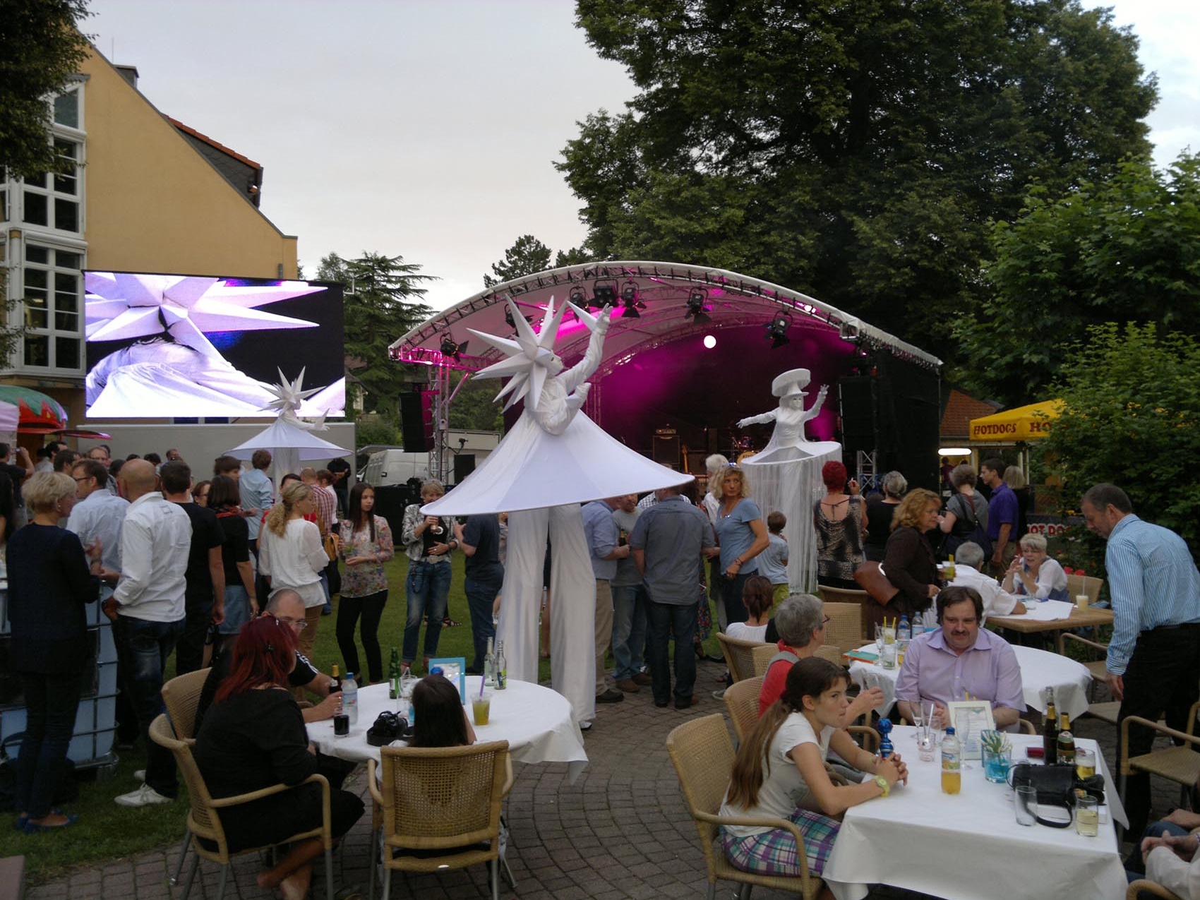 00-stelzentheater_www.eyeconcept.de_002