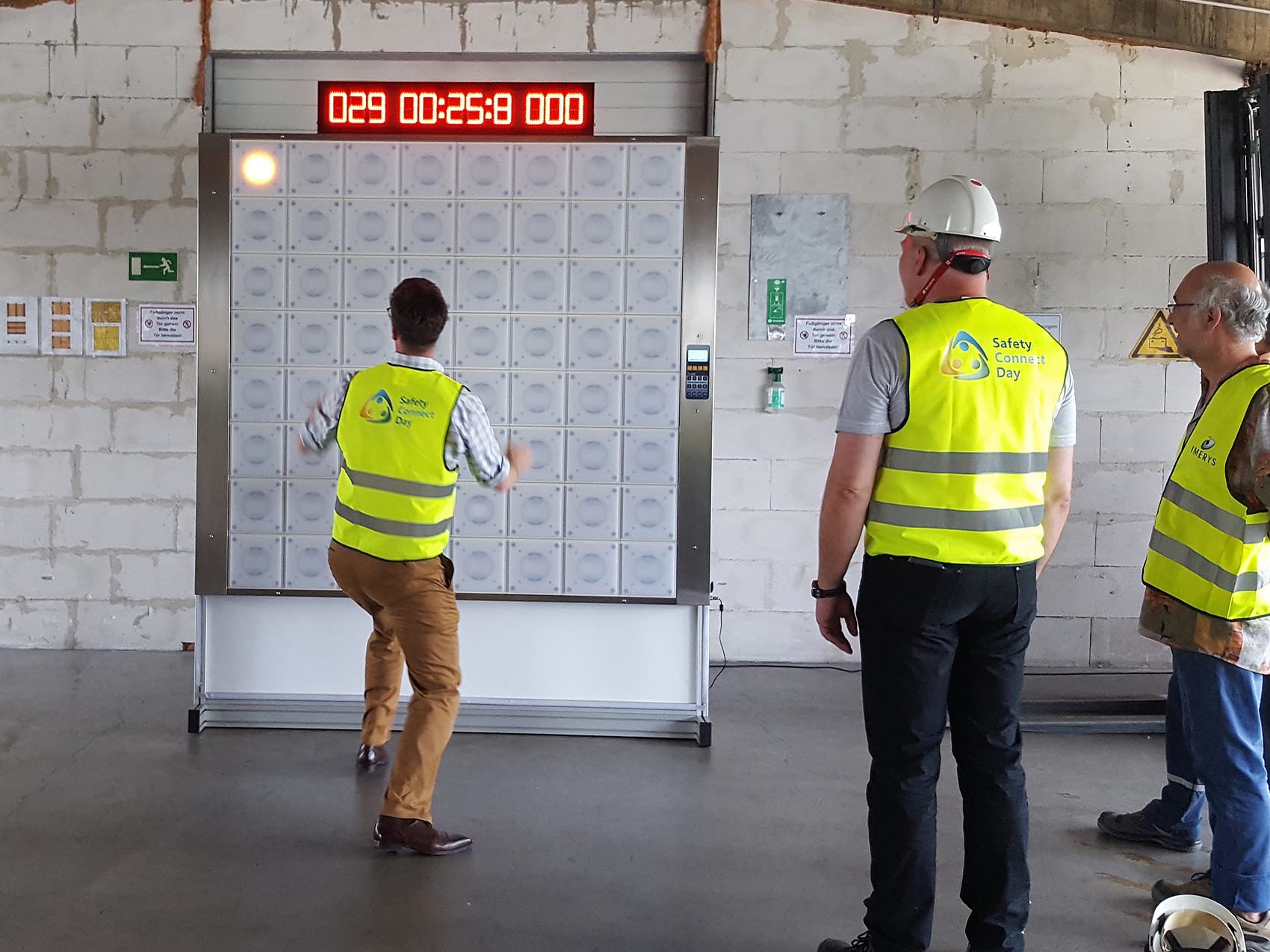 twall64_arbeitssicherheitstag_www.eyeconcept.de_17012