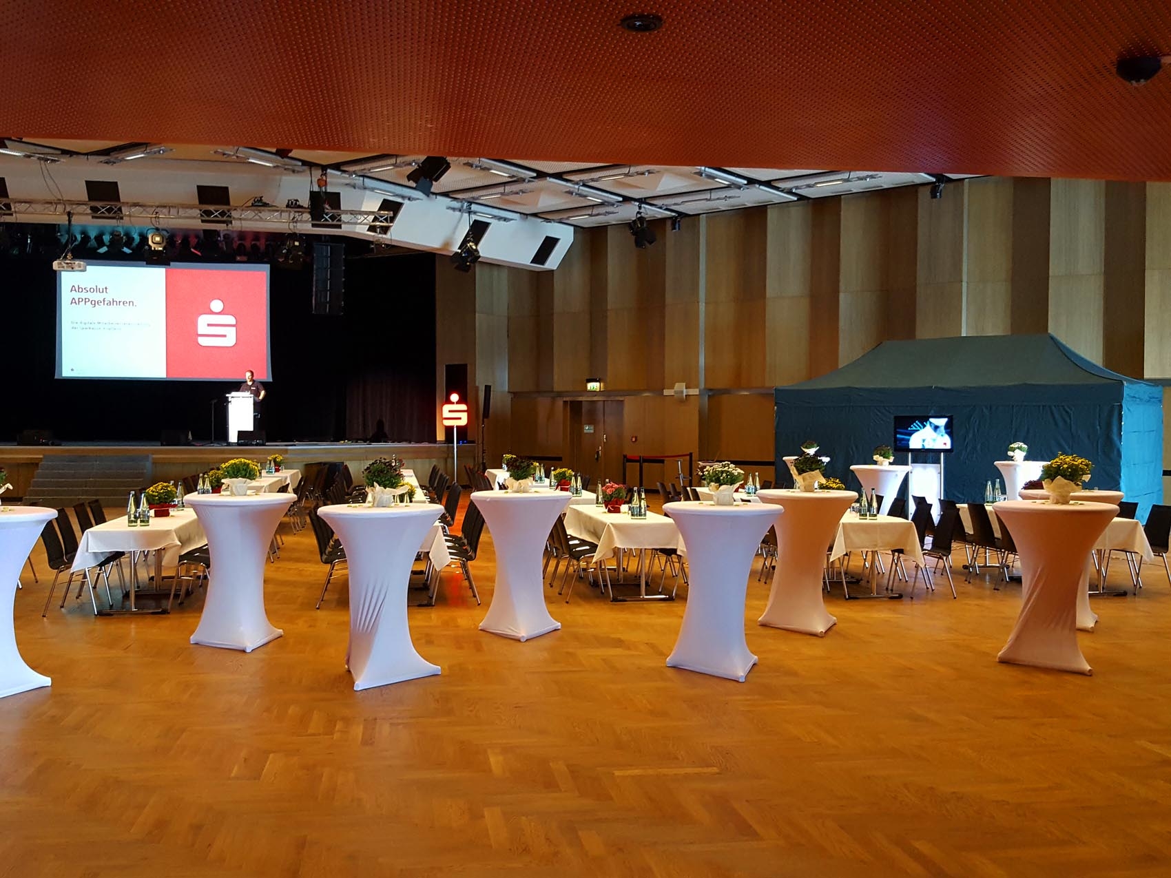 virtual-golfsimulator-beamer-leinwand-golfzelt_0038