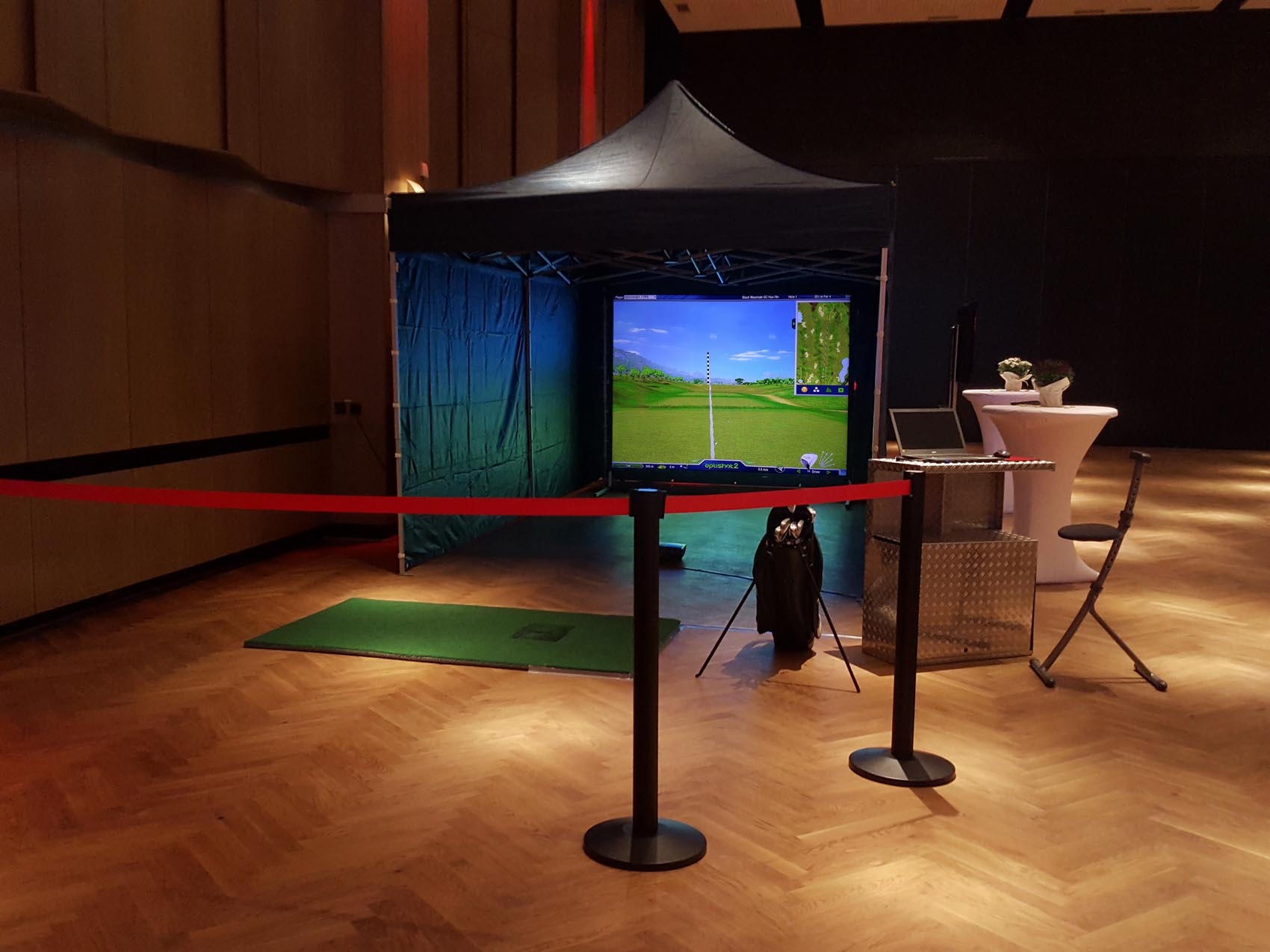virtual-golfsimulator-beamer-leinwand-golfzelt_0039