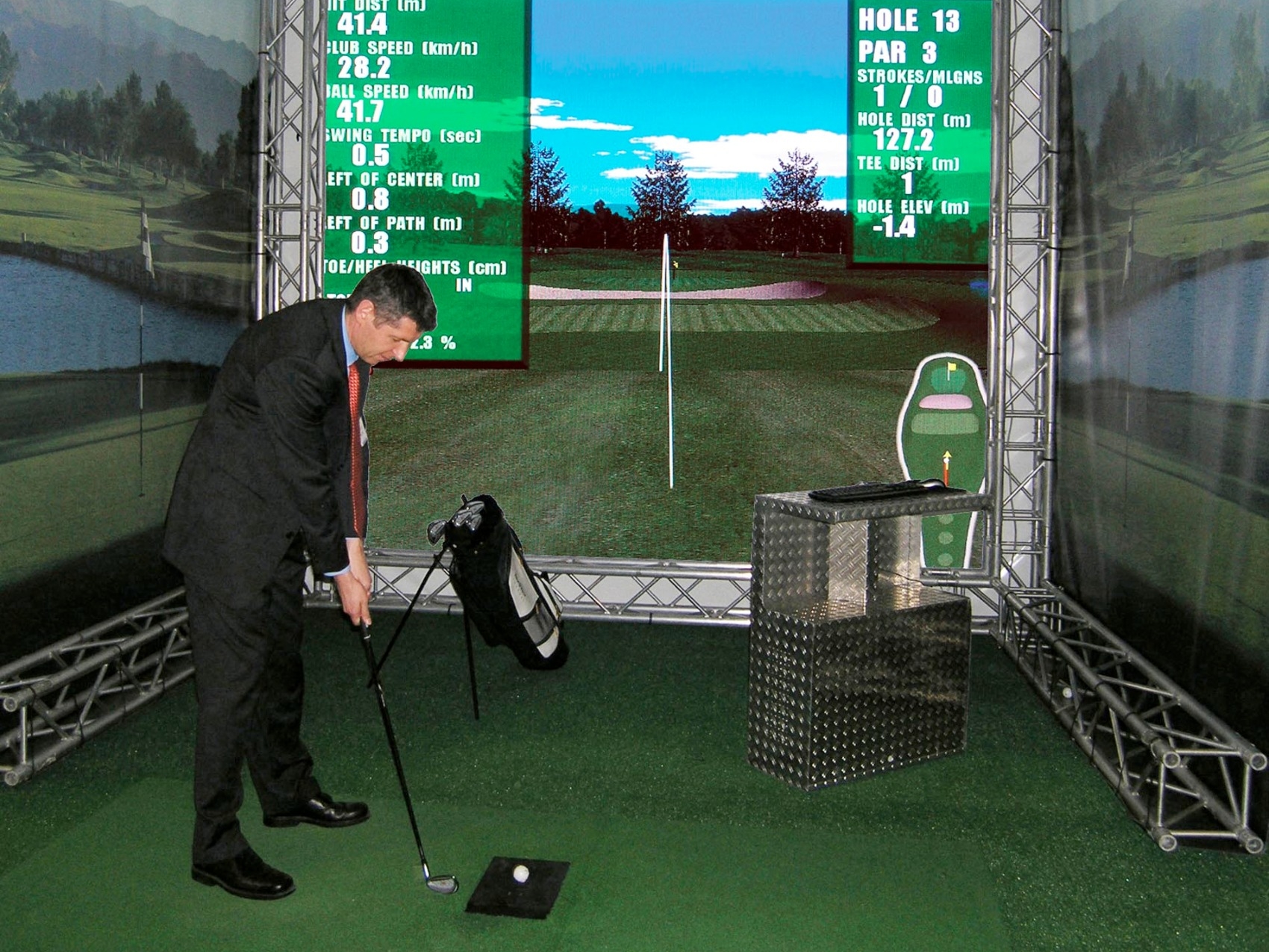 _Golfstand_Traversen_Beamer_001