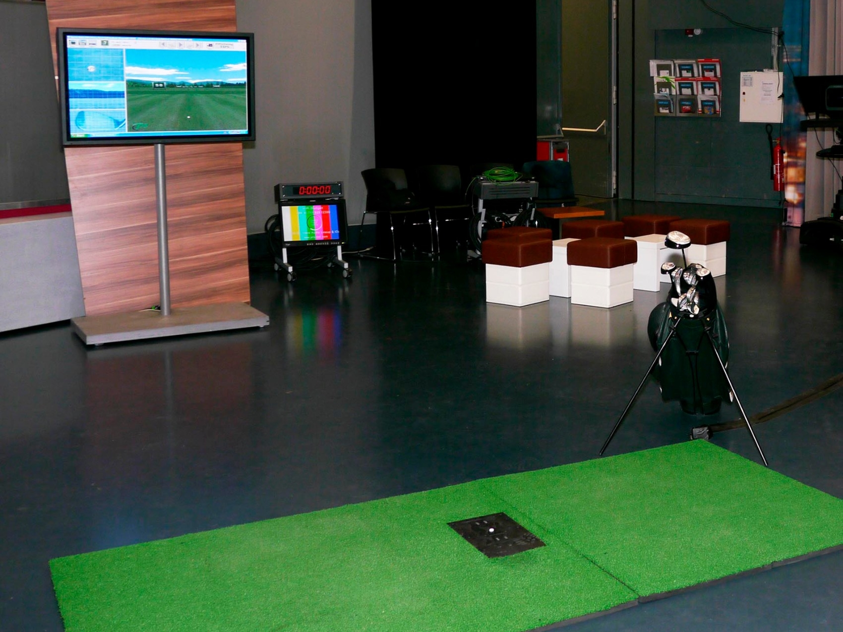 _virtual-golfsimulator_swr_sport-im-dritten_www.eyeconcept.de_2014_05_3242