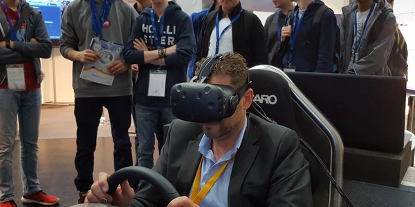VR Driveseatsimulator 360° (Single Version) VR-Virtual-Reality Simulator mieten