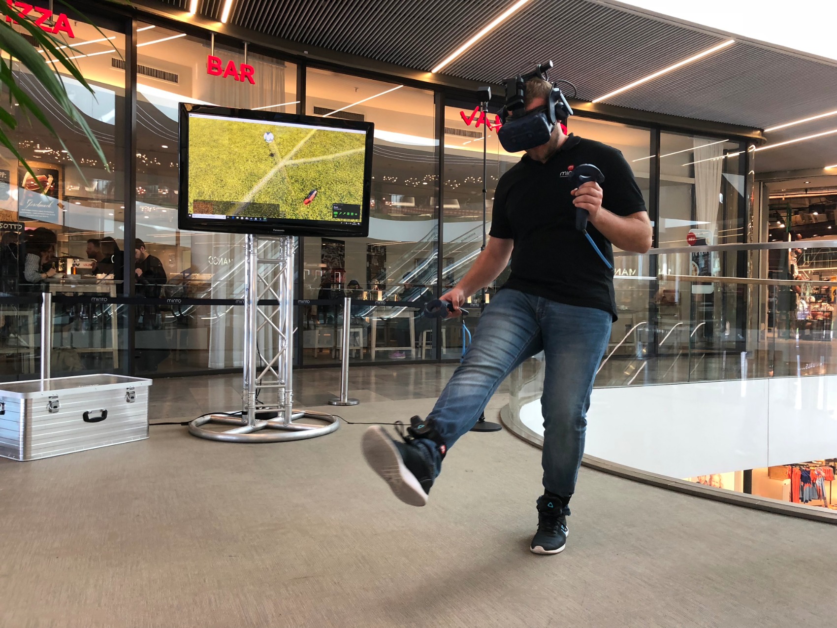 VR Arena VR Final Soccer Shoot Out Fußballsimulator (VR Virtual Reality Simulator mieten. )