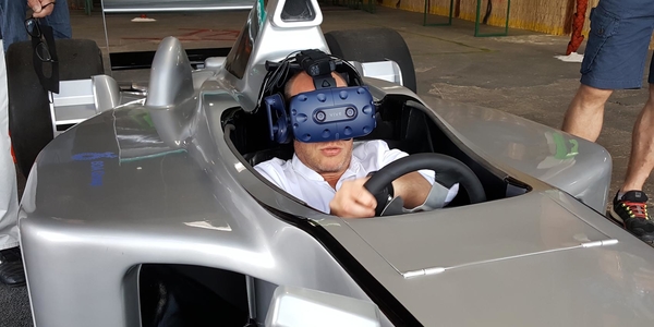 VR Formel 1 Simulator (Virtual Reality 360 Grad)