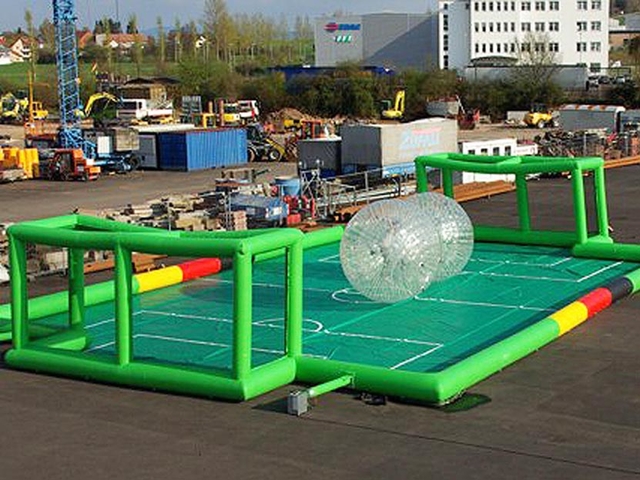 Zorb Soccer Walkingball Arena - Du bist der Ball mieten