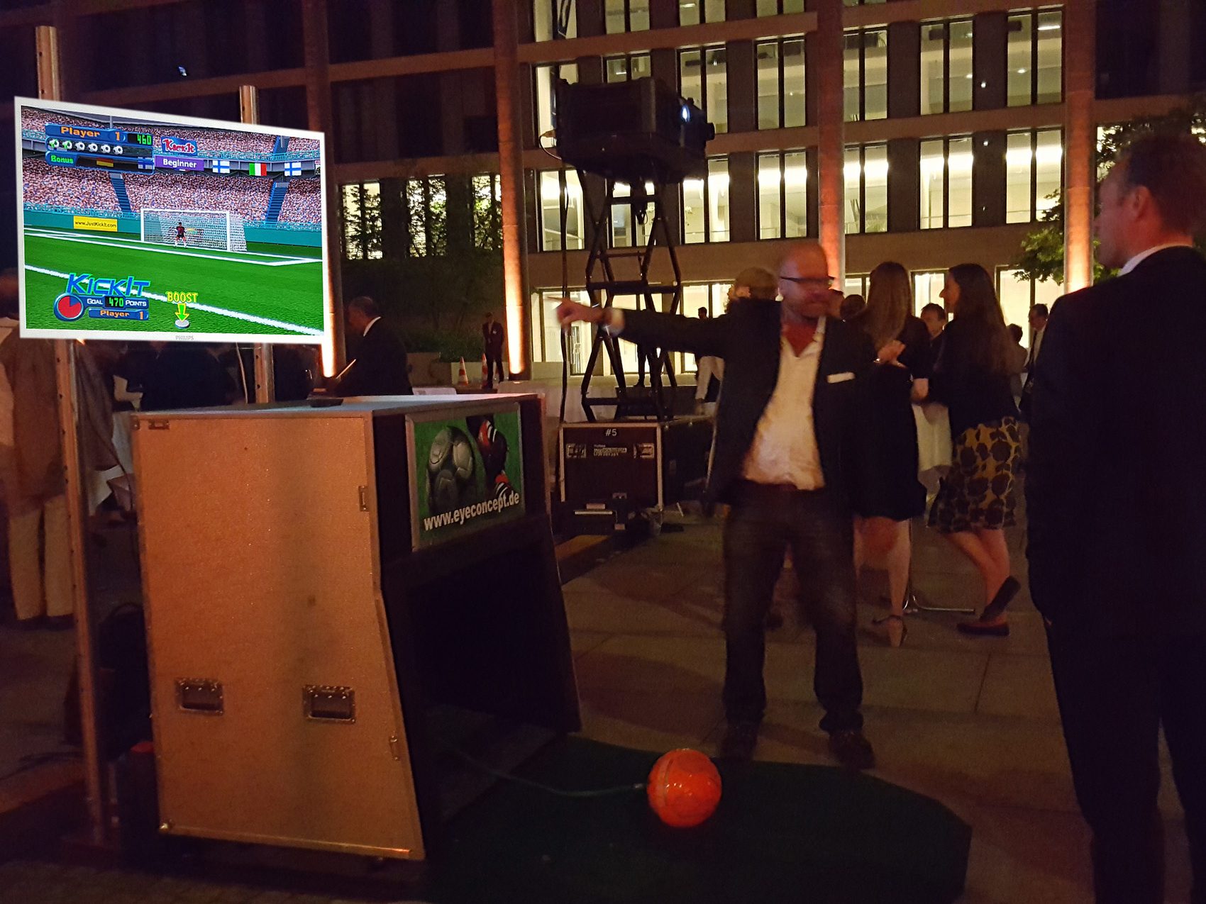 virtual-goalkeeper-aussenministerium-berlin_www.eyeconcept.de_010