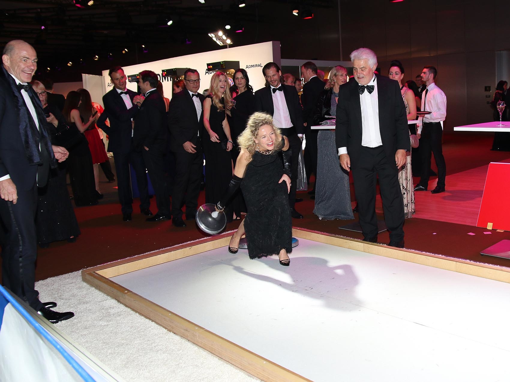 eisstockbahn-ball-des-sports-2018_02