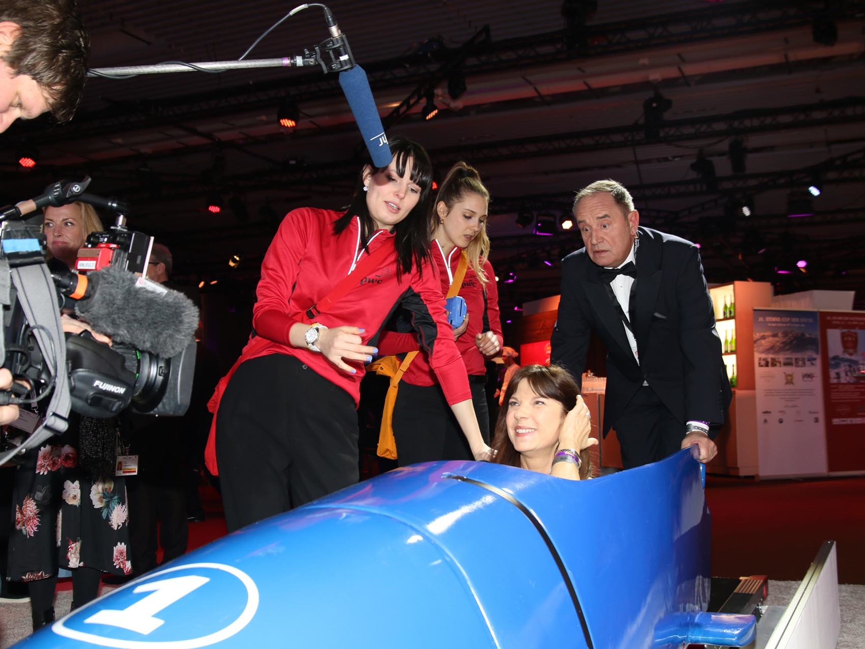 holger-weinert-monika-kullmann-hr-bobsimulator-ball-des-sports-2018