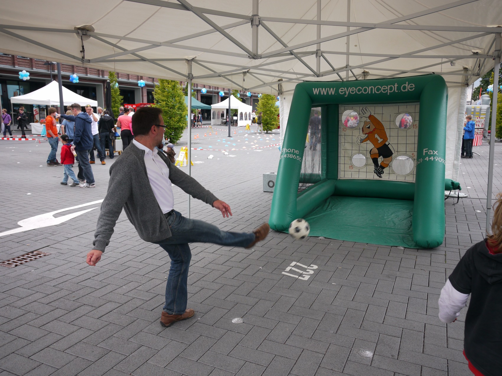 fussball-speed-torwand_rtl-sommerfest-344