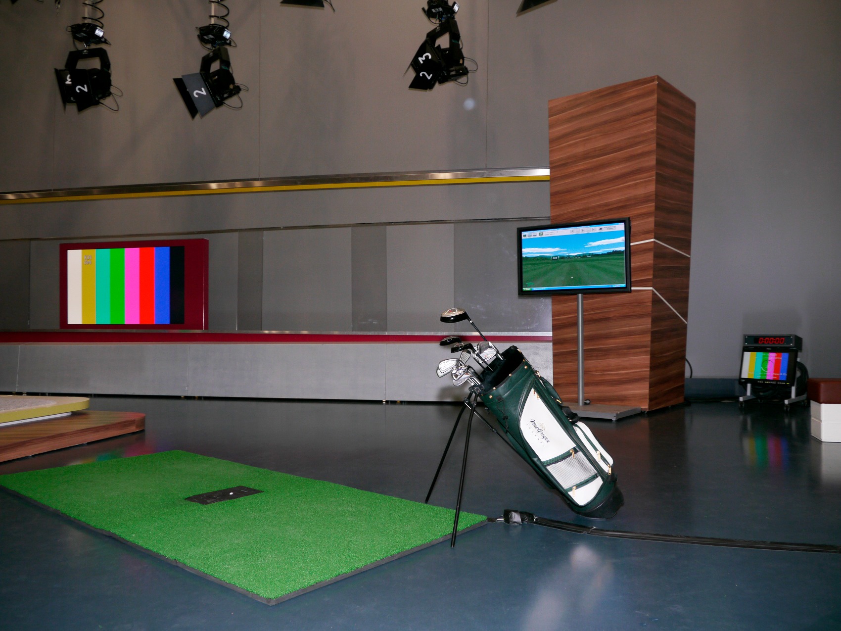 virtual-golfsimulator_swr_sport-im-dritten_www.eyeconcept.de_2014_05_3244