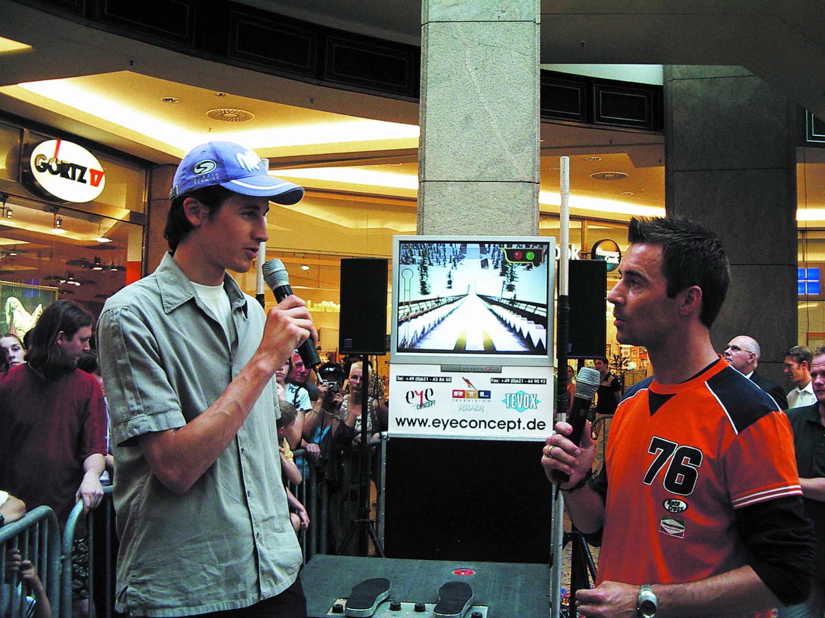 Kai-Pflaume_Martin-Schmitt_skisprungsimulator_www.eyeconcept.de_002